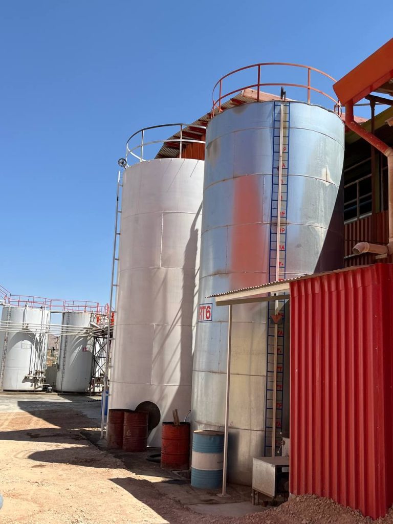 Liquid Paraffin with Flash Point 200°C